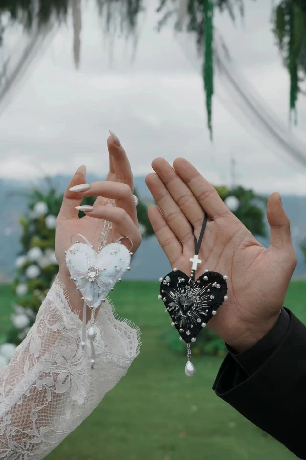 Wedding Gift Matching Heart Felt Bag Keychain for Bride & Groom