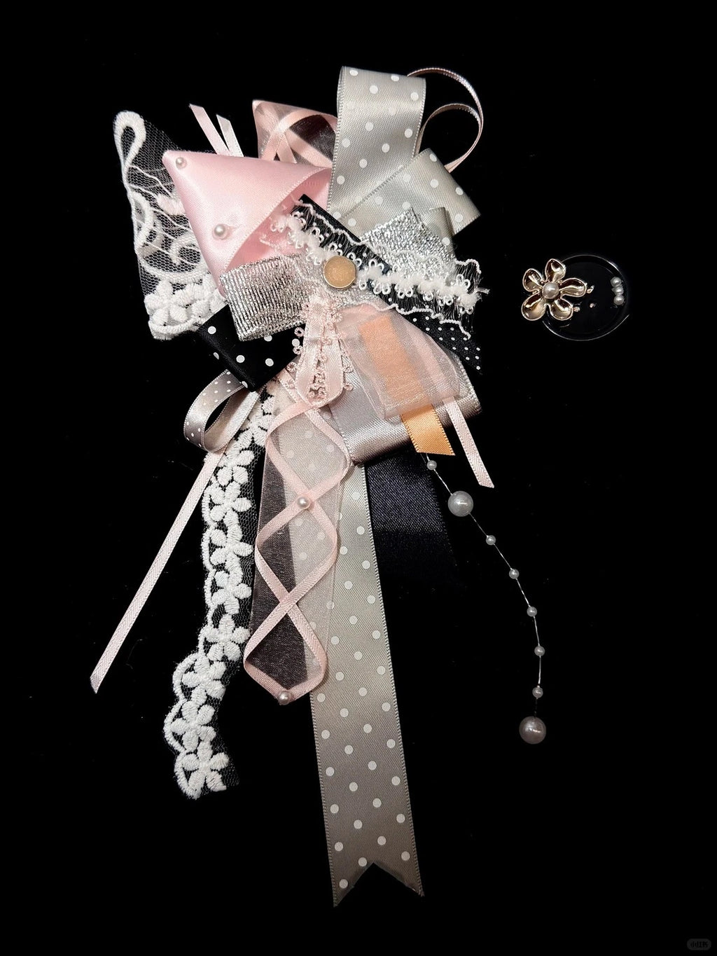 Pink Gothic Lace Pearl Handmade Corsage Brooch