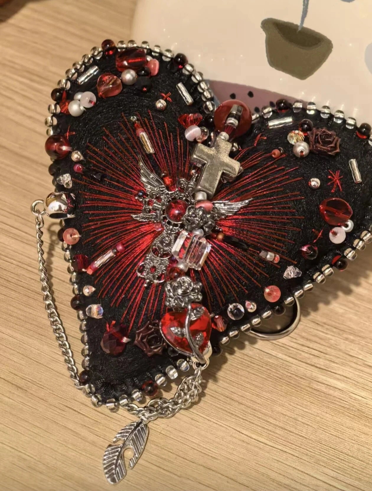 Retro Gothic Handcrafted Felt Heart Charm for Backpacks and Keys