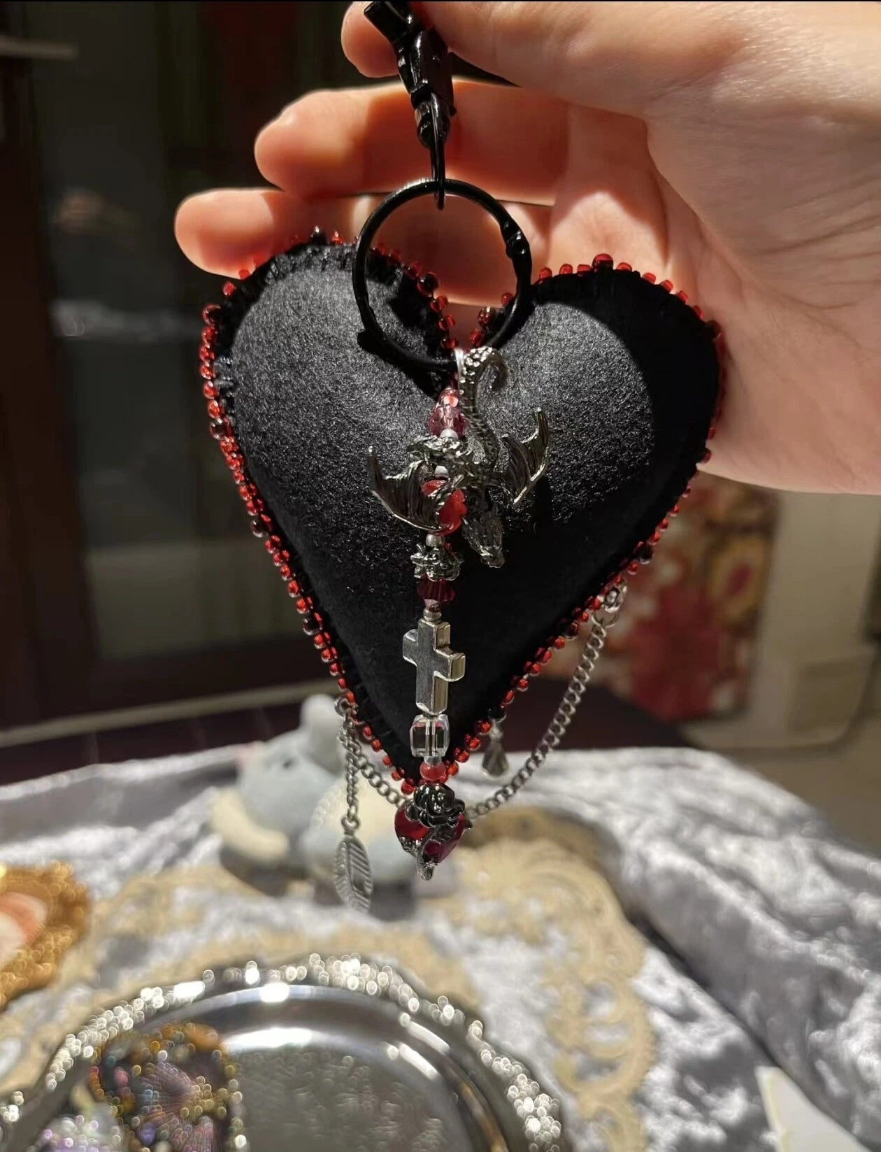 Retro Gothic Handcrafted Felt Heart Charm for Backpacks and Keys