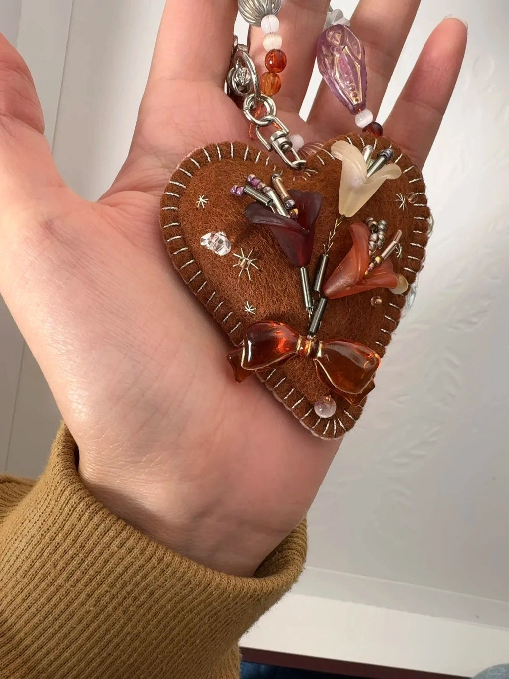 Retro Floral Embellished Felt Heart Handcrafted Bag Charm