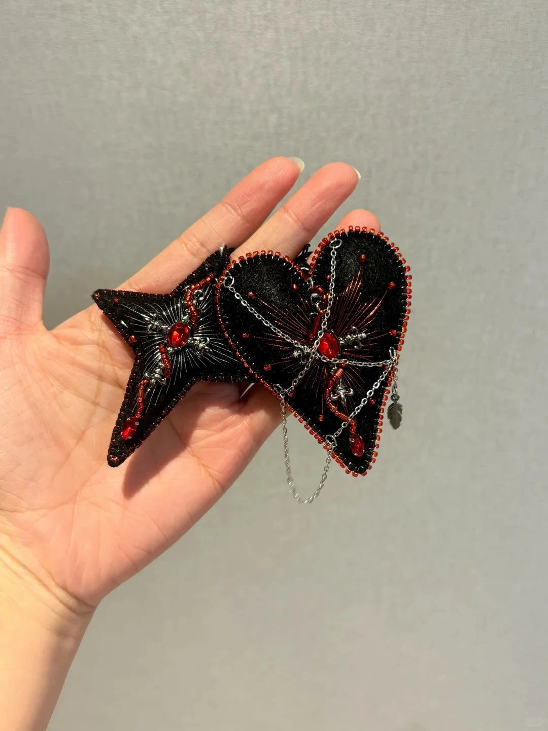 Black Felt Four-pointed Star Red Rhinestone Bag Charm Keychain