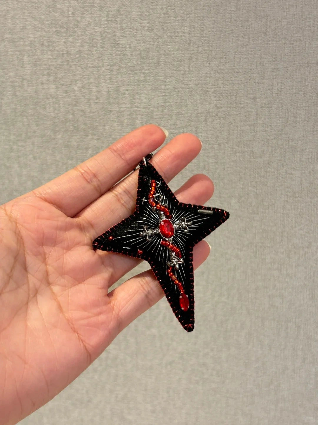 Black Felt Four-pointed Star Red Rhinestone Bag Charm Keychain